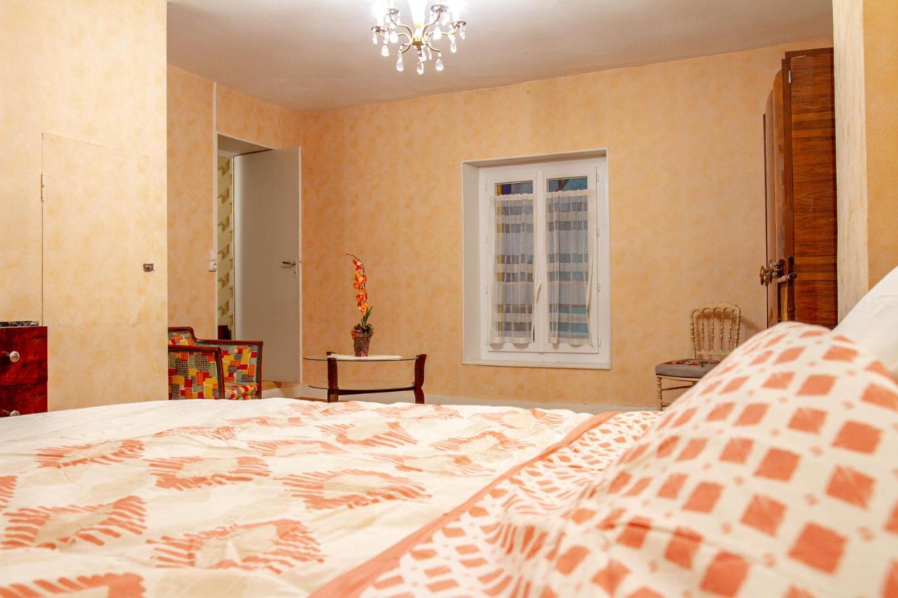 Bed and Breakfast Le Loup Qui Dort Longwy-sur-le-Doubs Exterior foto