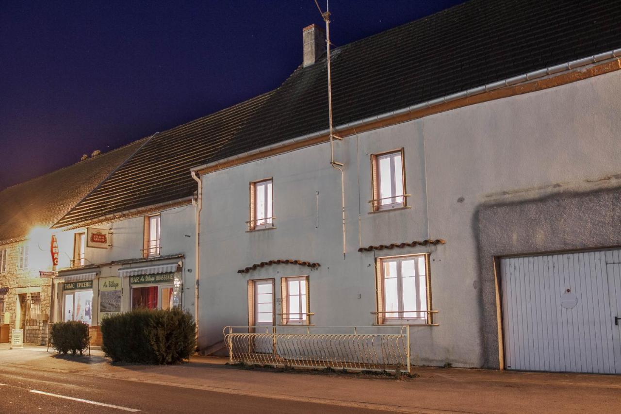 Bed and Breakfast Le Loup Qui Dort Longwy-sur-le-Doubs Exterior foto