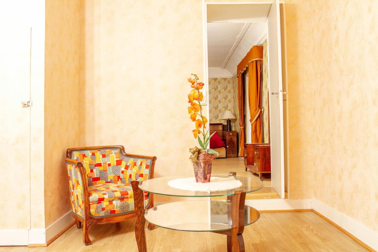 Bed and Breakfast Le Loup Qui Dort Longwy-sur-le-Doubs Exterior foto